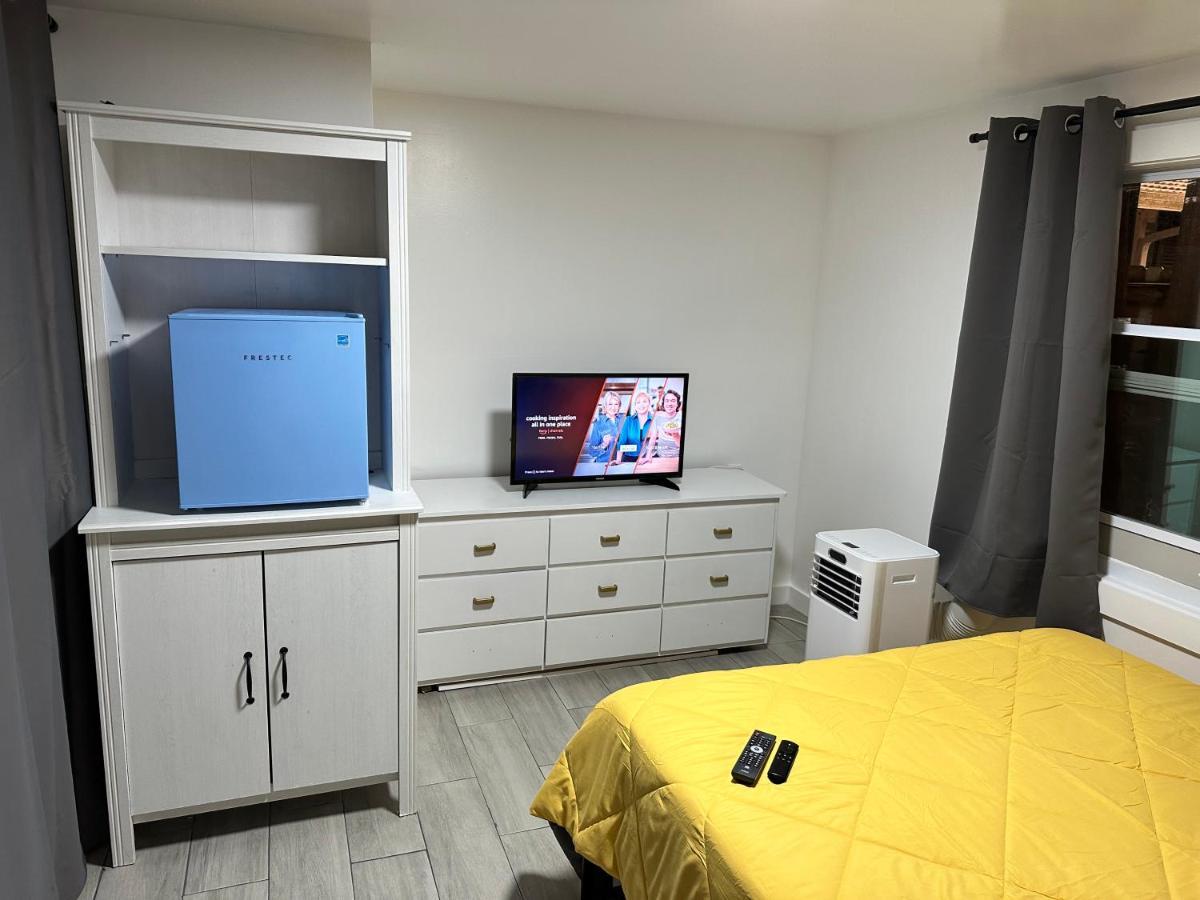 Serene Full Bed With 50 Inch Smart Tv, Netflix, Airplay, Mini-Fridge, And 500 Mbps Wifi Near Fiu, Dolphin Mall, Airport Miami Eksteriør billede