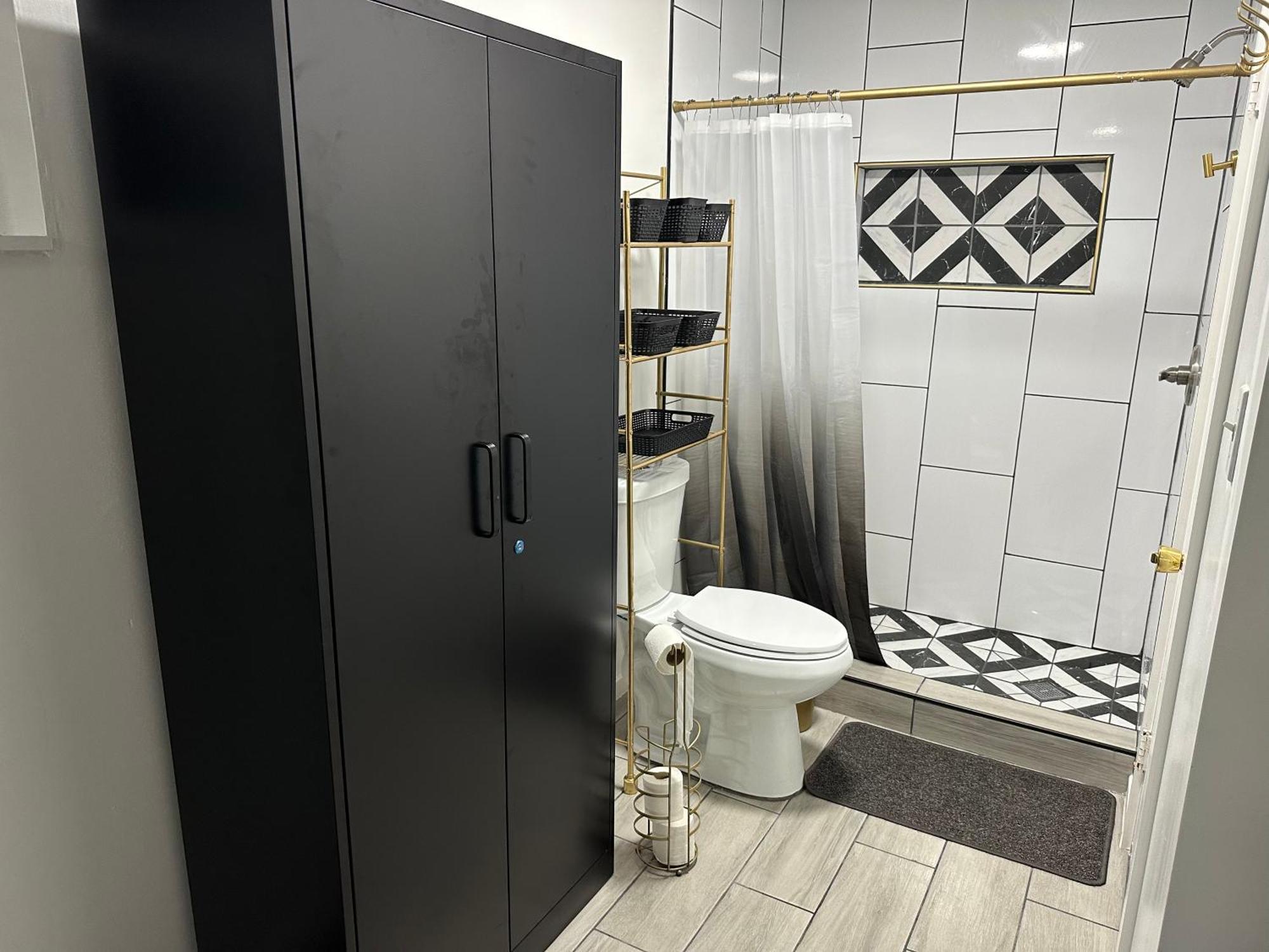 Serene Full Bed With 50 Inch Smart Tv, Netflix, Airplay, Mini-Fridge, And 500 Mbps Wifi Near Fiu, Dolphin Mall, Airport Miami Eksteriør billede